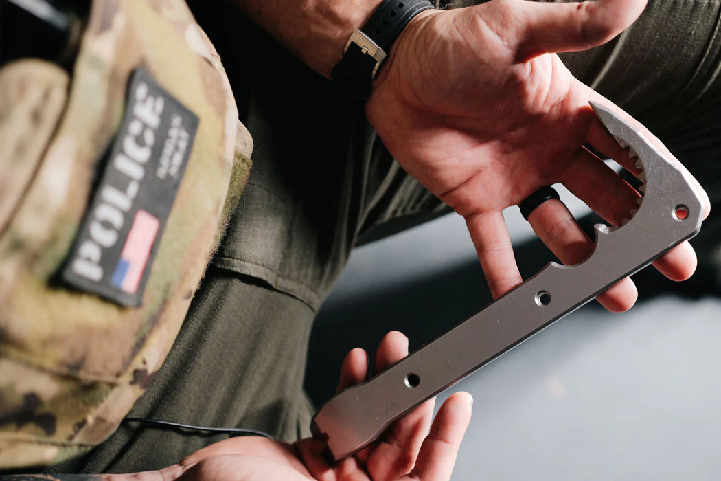 Good Dude BRB compact pry bar — size comparison